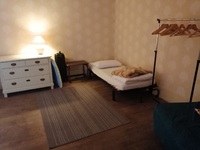 La grande chambre à l'étage 3 personnes